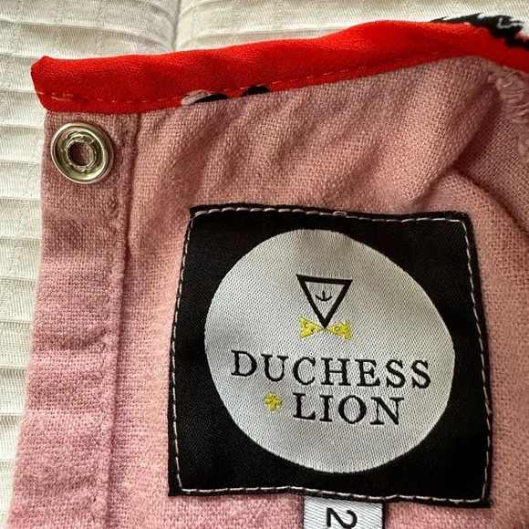 Duchess Lion dress, size 2/3 - Picture 3 of 3